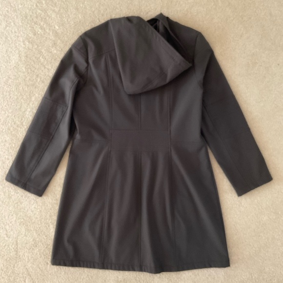 Michael Kors Lined Trench Coat, Hood Size Medium - Picture 2 of 11